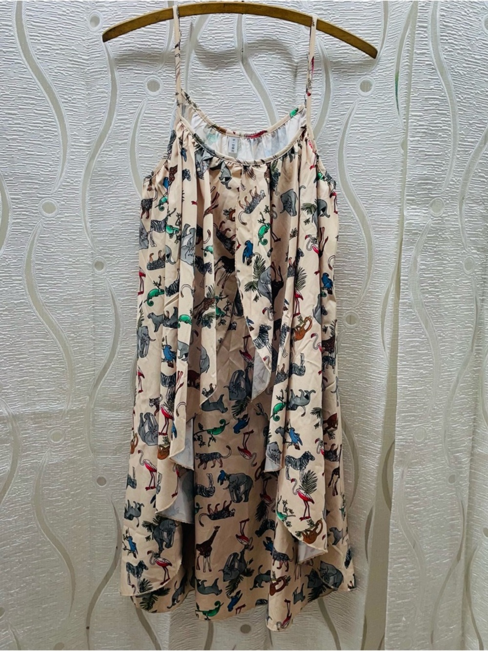DRESSF0 Animal Print Cami tunic Womens Small Cream Safari‎ Draped Layered